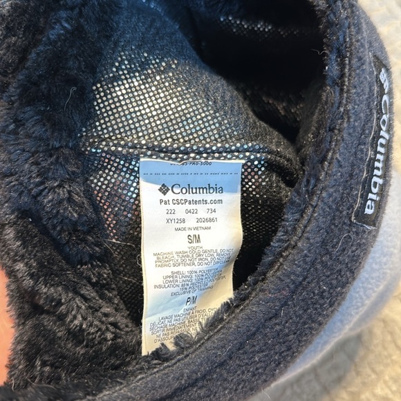 Columbia Omni-heat Beanie Youth Gray and Black Fleece Hat - Picture 3 of 5